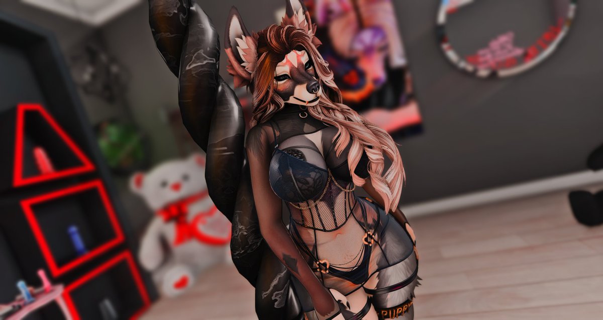 On stage at Moon beans from 9-11pm SLT!
Stop on in for your chance to snag a custom mod! Check my channel on their discord for info on how~