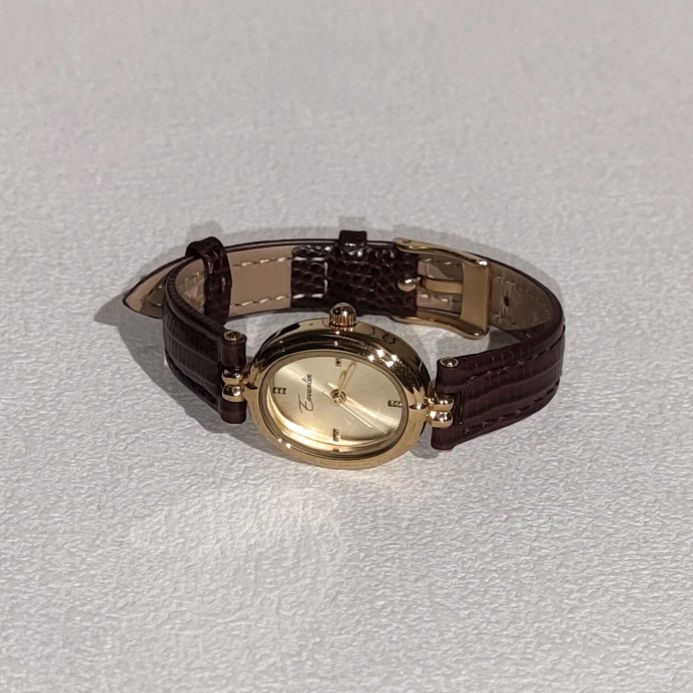 pausunguu's tweet photo. mau kasih referensi jam tangan yg bisa bikin penampilan ciwi-ciwi makin menarik nihh, disimak aja dulu sapa tau ada yg cocokk ⌚️💌✨ https://t.co/XVkTcUqxge