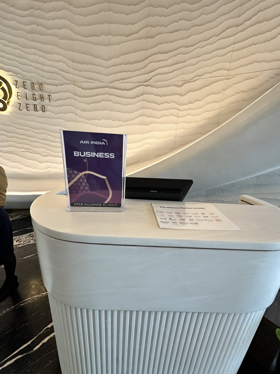 AmTheGuru's tweet photo. @airindia @staralliance Pathetic service for Star alliance gold clients at your Bangalore T2 lounge, no systems to even validate status, your staff denied entry despite showing gold card. 11 Apr 2025, 1030am. AI2639 https://t.co/GctHN2rMNg