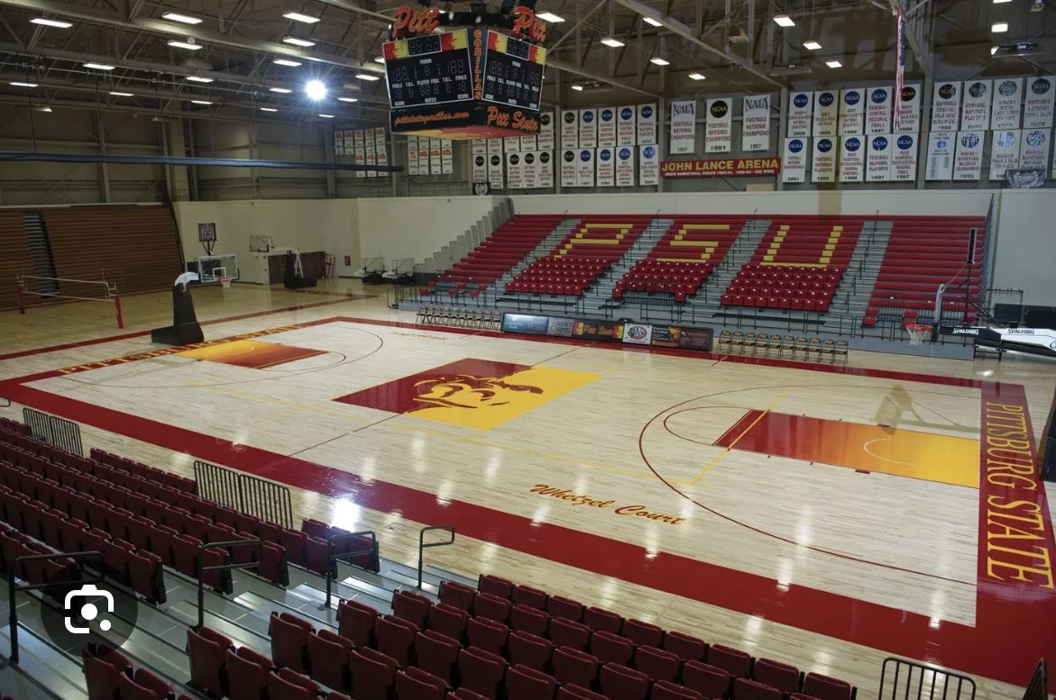 Thank you Pitt State for allowing me to run with your guys!
(Pittsburg State University, D2, MIAA)