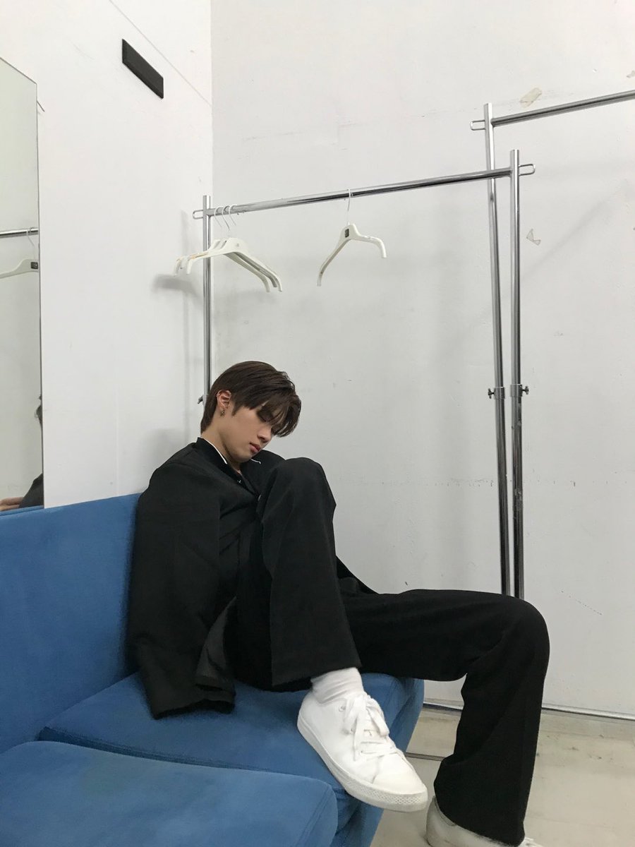 WUZO_BLITZERS's tweet photo. [📷][#JUHAN_RAID]

성냥 팔아요

#블리처스 #BLITZERS #주한 #JUHAN https://t.co/bJWiCB4cpf