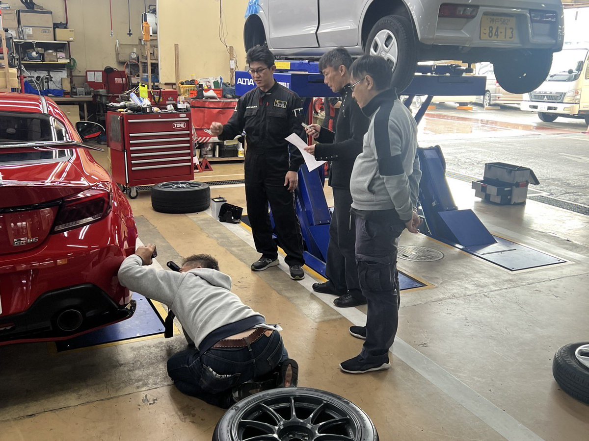 SA_SunShineKOBE's tweet photo. 本日はCARトップ様の取材です!
#カートップ #CARTOP #GR86 #ZN8 https://t.co/FhFUur9kkV