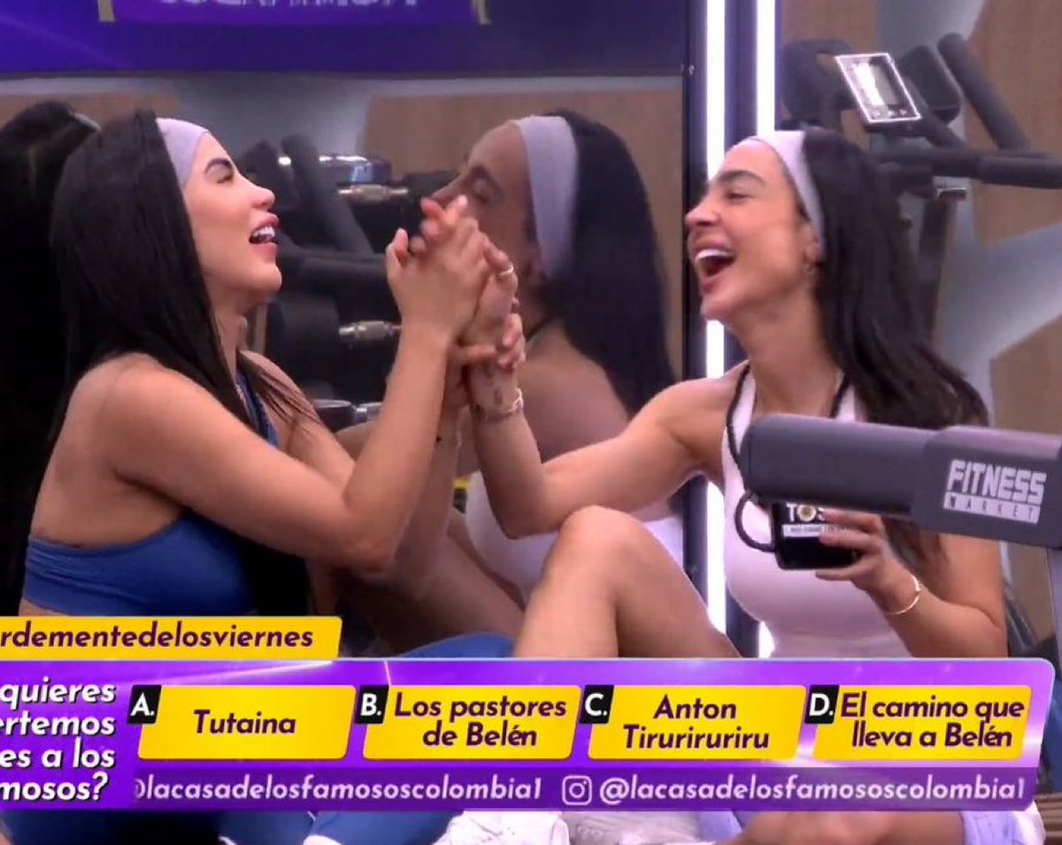 Manelyk volverá a #LCDLFALLSTARS a decir maravillas de Karina, mientras que Melissa no ha hecho sino rajar de Karina. 

Si ven cómo funciona el dicho de: “lo que dice Pedro de Juan, dice más de Pedro que de Juan”. 😮‍💨

#LaCasaDeLosFamososCol #LaCasaDeLosFamososCol2