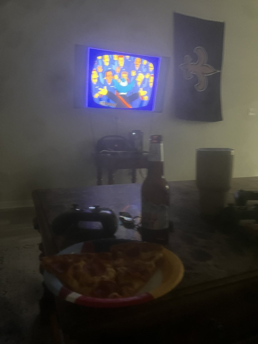 jagerbomblover9's tweet photo. Beer, the hut, Season 8 Simpsons. Let’s go this is so hype #moneysauce https://t.co/6a1U1JLaGh