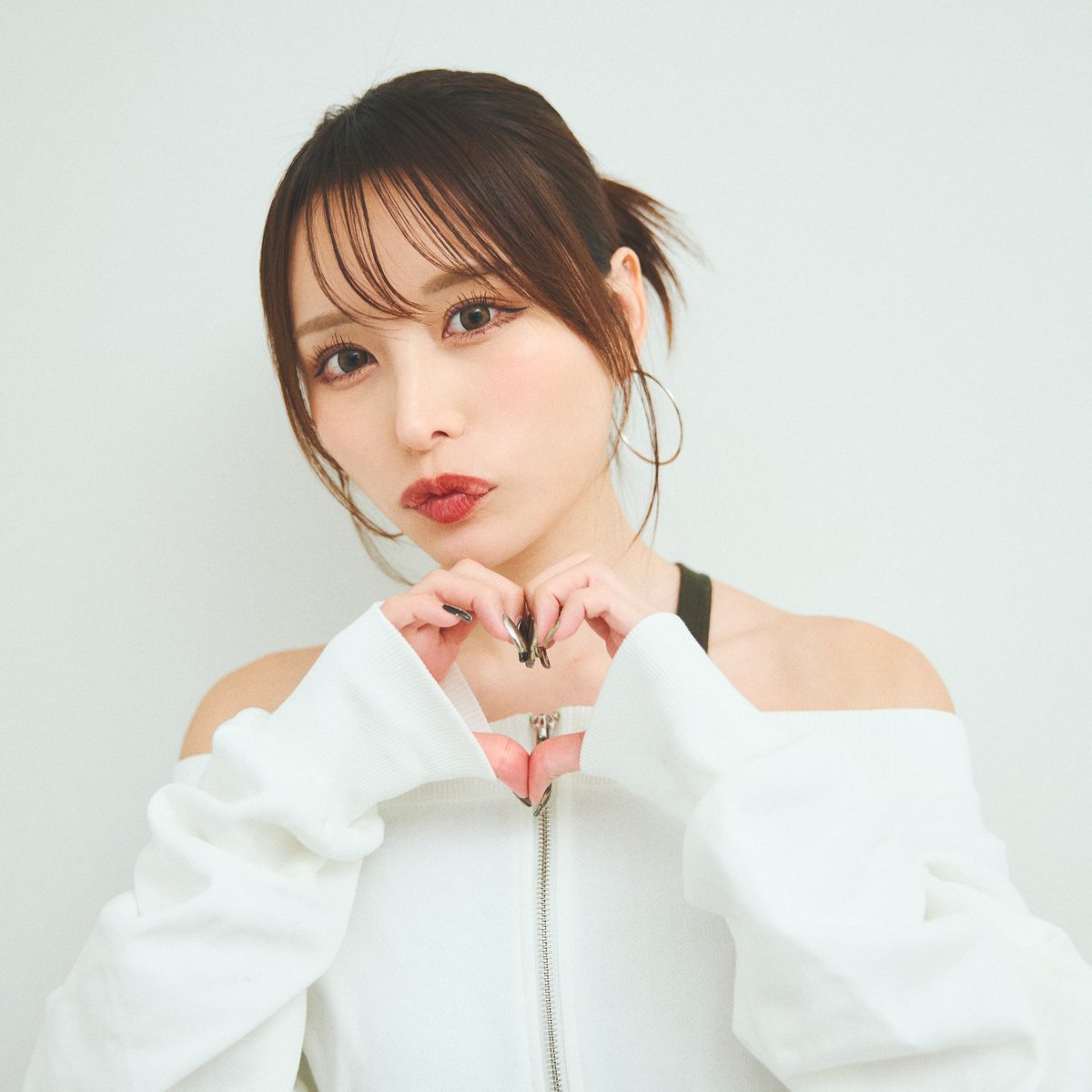 【FANZAニュース】記事公開！
【人気女優エロインタビュー】（第３回：伊藤舞雪）プライベートは男性を責めるのが好きなんですけど、責めてもらいたがってるＭ男は嫌いです！
https://t.co/qplDqEDTbI

#伊藤舞雪
@mayukiito
#kawaii*
@kawaii_pr https://t.co/dHLPvrurgI