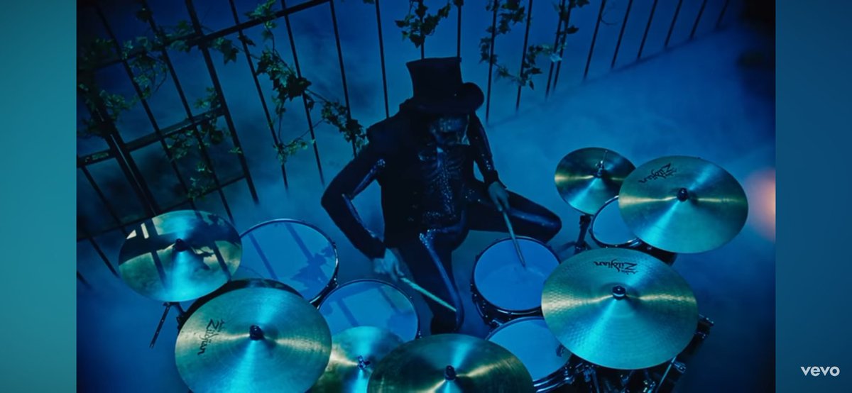 💿Elios tweet media