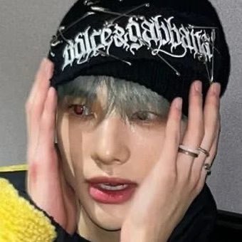 챰챰 tweet media