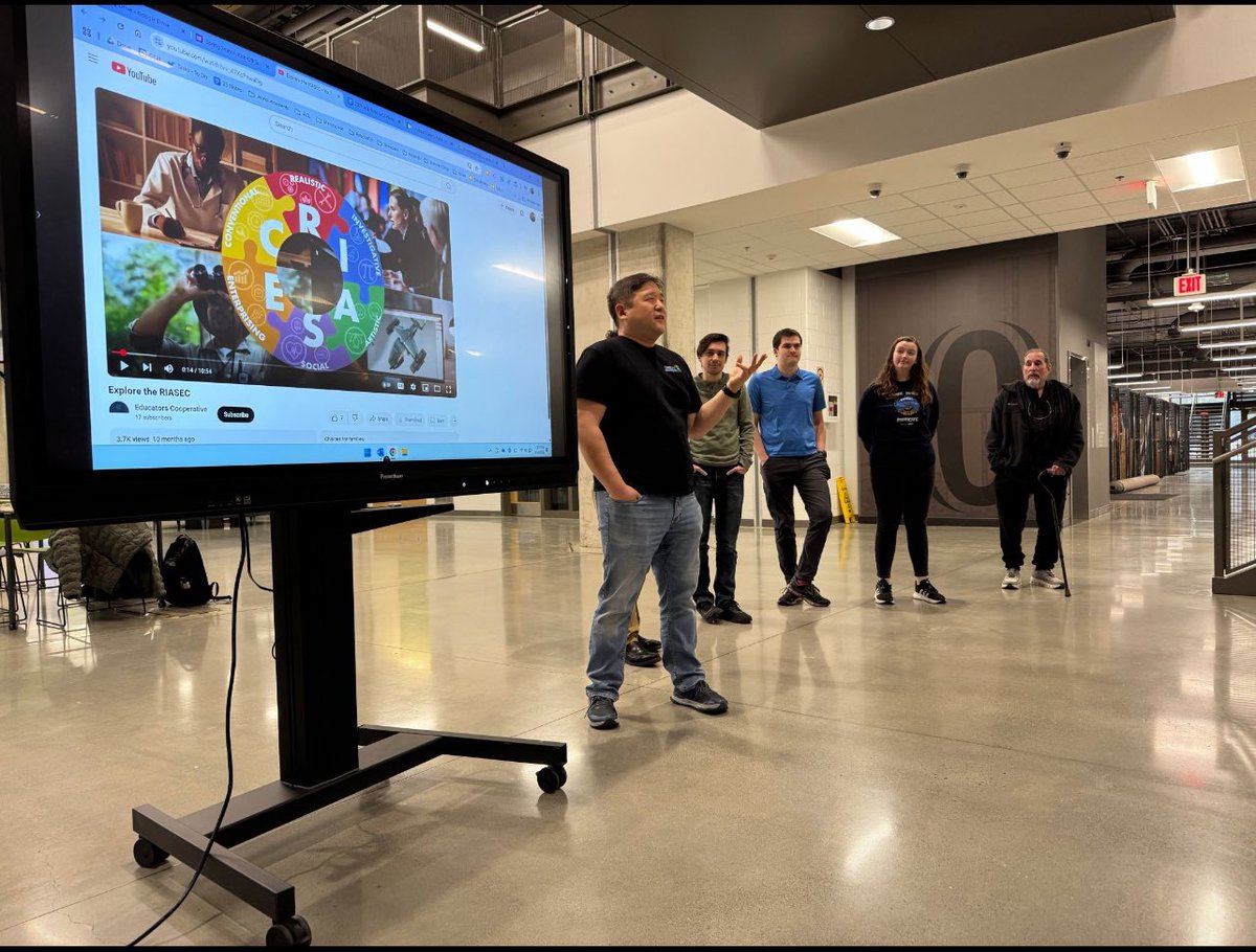 EdHidalgoSD's tweet image. Same week HS Ts learned the methods they’re deploying in their classrooms - even in robotics. Realization? All themes are found/needed in the #robotics industry. Methods that are low drag, high yield, low cost. #NoAssessmentRequired #HumanProcess #RIASEC