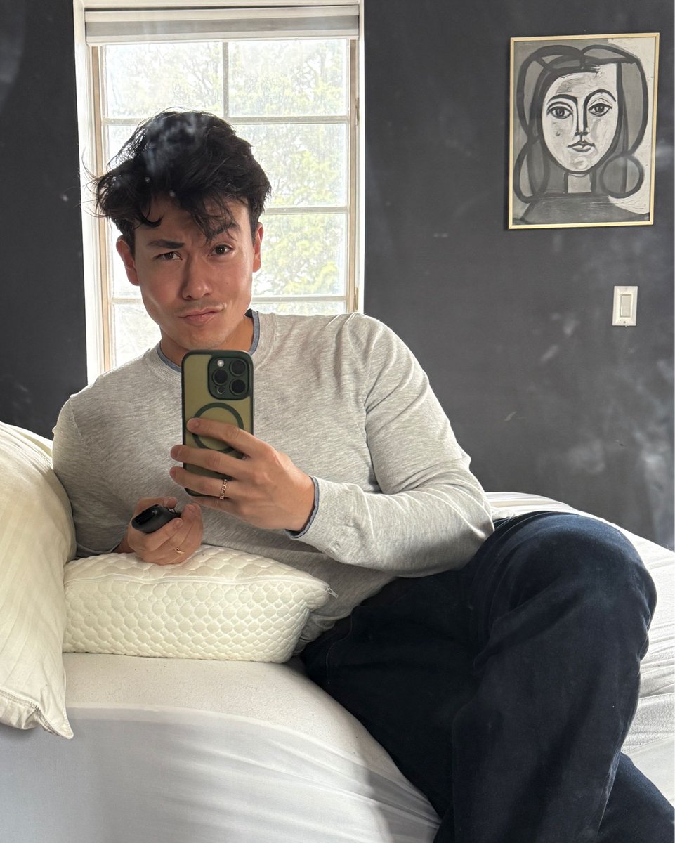 I just realized why people call me picasso face 😢