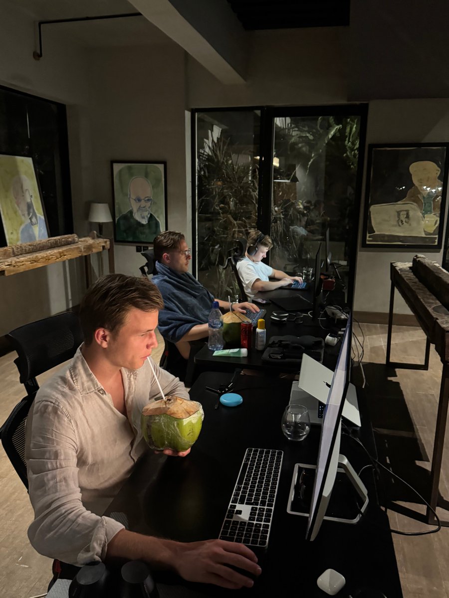 Faceless Education tweet media