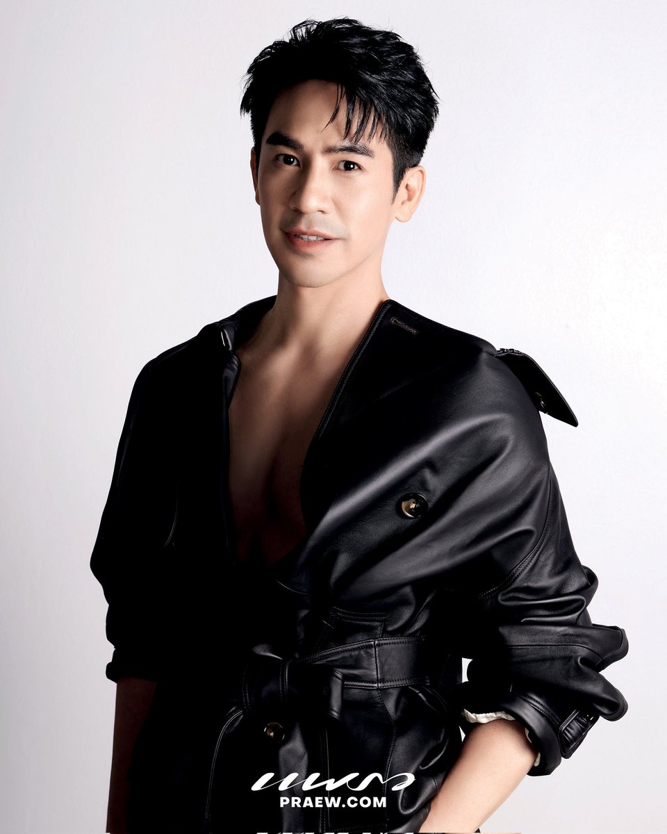 Praewdaily's tweet photo. So Hot 🔥 ละลายไปกับเสน่ห์เกินต้านของ “โป๊ป – ธนวรรธน์” #PraewApril25xPope พร้อมบทสัมภาษณ์ ใน นิตยสารแพรว เม.ย. 68 

🔗 https://t.co/1NPn9S5SVY

#PraewApril25 #PopeThanavat #popezaap #โป๊ปธนวรรธน์ #Praewmag https://t.co/jiKn3Cx0rz