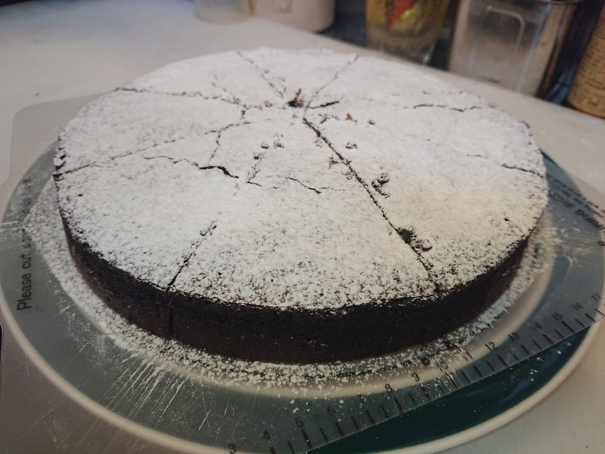 AMBTony_Iwanami's tweet image. AUNTY-MEE BURGER 11:30から開店します👍️
#mugrootbeer 
#wagyu 
#japaneseblackbeef 
#大津ランチ 
#リアルハンバーガー🍔 
#新鮮ビーフ 
#レア焼きハンバーガー 
#高級ハンバーガー 
#近江神宮 
#織田信長 
#宇佐山城跡