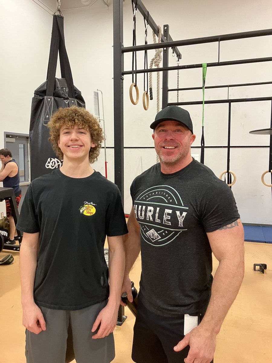 Barrett Lutz tweet media