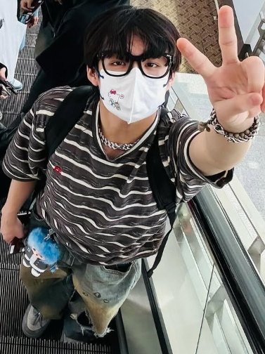 pxgsmj's tweet photo. คุณหนูน้องลูกจี้ด3หมื่นฟอลแล้วยินดีด้วยค้าบบบ 🎉🎉🎉 ขอให้มีคนรักหนูเยอะๆเลยน้าาา 🫳🏻🫳🏻🫳🏻

YZH FOLLOW 30K ON IG
#CongratsZihaoIGs_30K https://t.co/fTiJN2SWbK