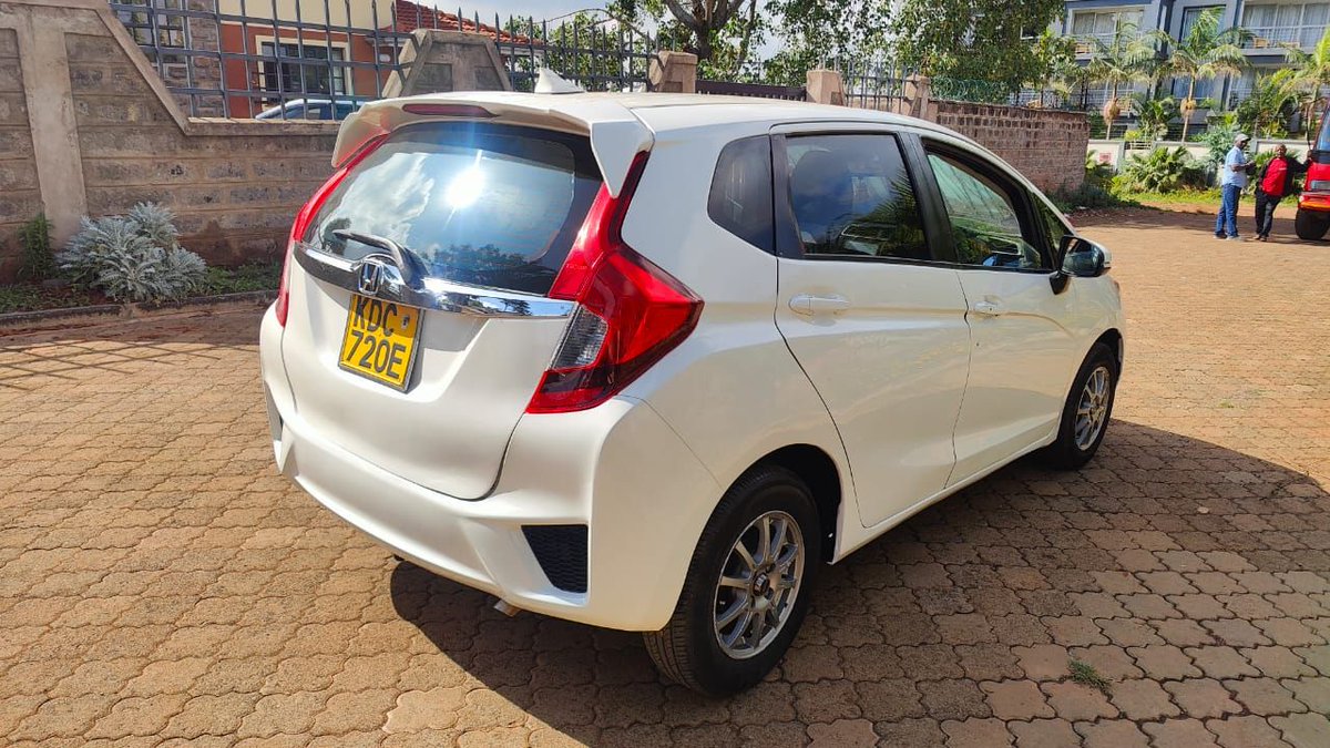 2014 Honda Fit Non-Hybrid

1300cc | Petrol | Automatic 

💰Kshs 890,000
📲What's App 0762454500
📌Gari Gurus, Kiambu Rd, Next to Evergreen Square
*For more pictures check our website