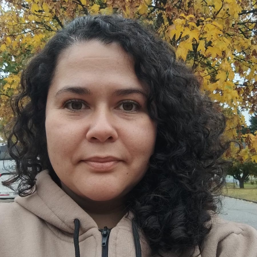 Resonanlab's tweet photo. 🚨 New postdoc in the lab! We’re excited to welcome Dr. Cláudia Adriana da Silva as a new postdoc at the Magnetic Resonance Lab 🧲🧪 She specializes in magnetic oxides and their applications in biophysics and environmental remediation. Welcome to the team, Cláudia! https://t.co/yqQpL16iV3