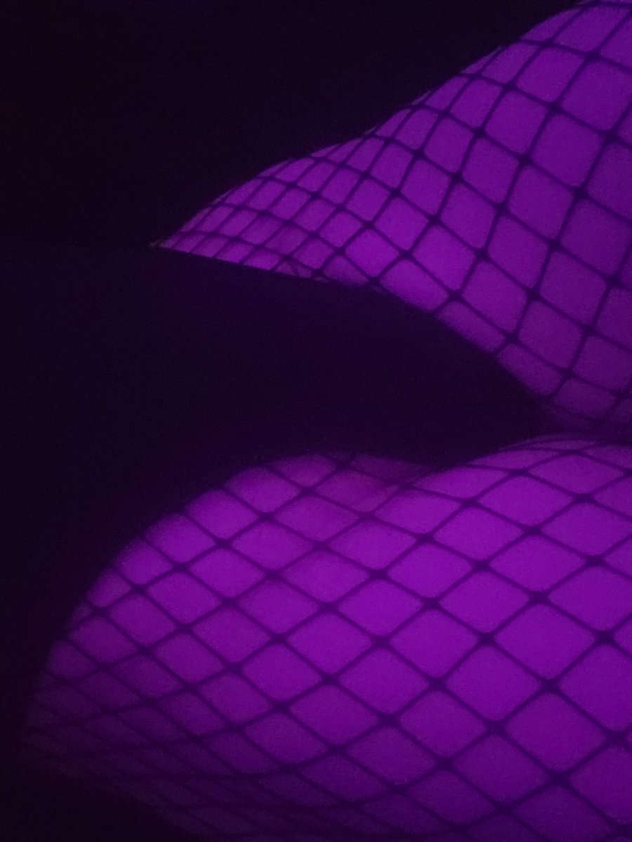 Guess what I'm sitting on🤤
💜+⟳if you want a vid if me riding it
#trans #femboy #nsfw #nsfwtwt #hot