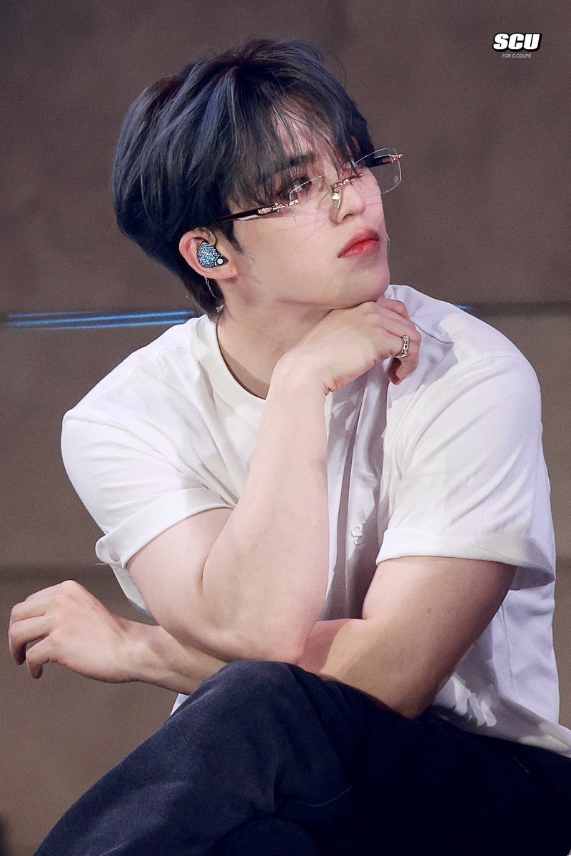 scoupsyou08's tweet photo. 240724 Caratland

#seventeen #세븐틴 #scoups 
#에스쿱스 #최승철 #승철 
@pledis_17 https://t.co/wOy1JuXuYV