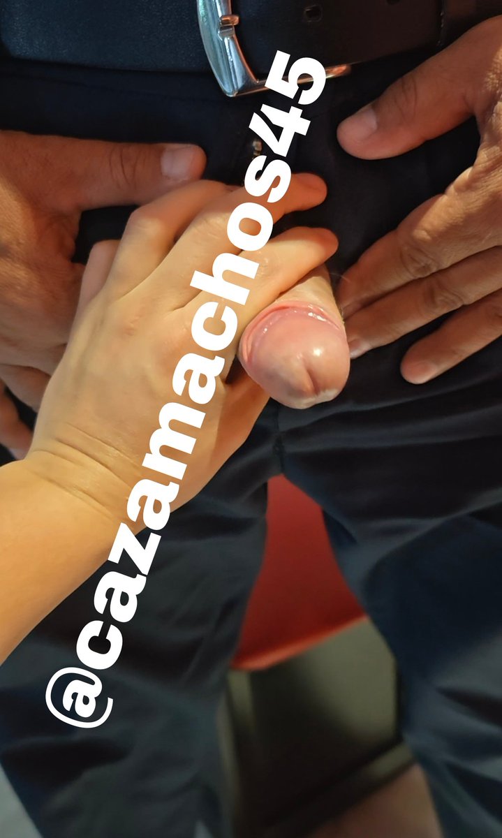 thecazamachos45's tweet photo. Ya en telegram video con este nuevo macho casado un vaquero moreno  bigoton,me encanta cuando se prenden y te besan con lengua y cuando hablan de sus señoras y el sexo con ellas. 30 min donde hicimos de todo suscribanse para verlo sin censura info(dm mensaje privado) y retwiten si quieren q suba rápido el nuevo video con el chofer de primera plus #cruisingméxico #vaquerogay #MACHOPREÑADOR #madurocaliente
