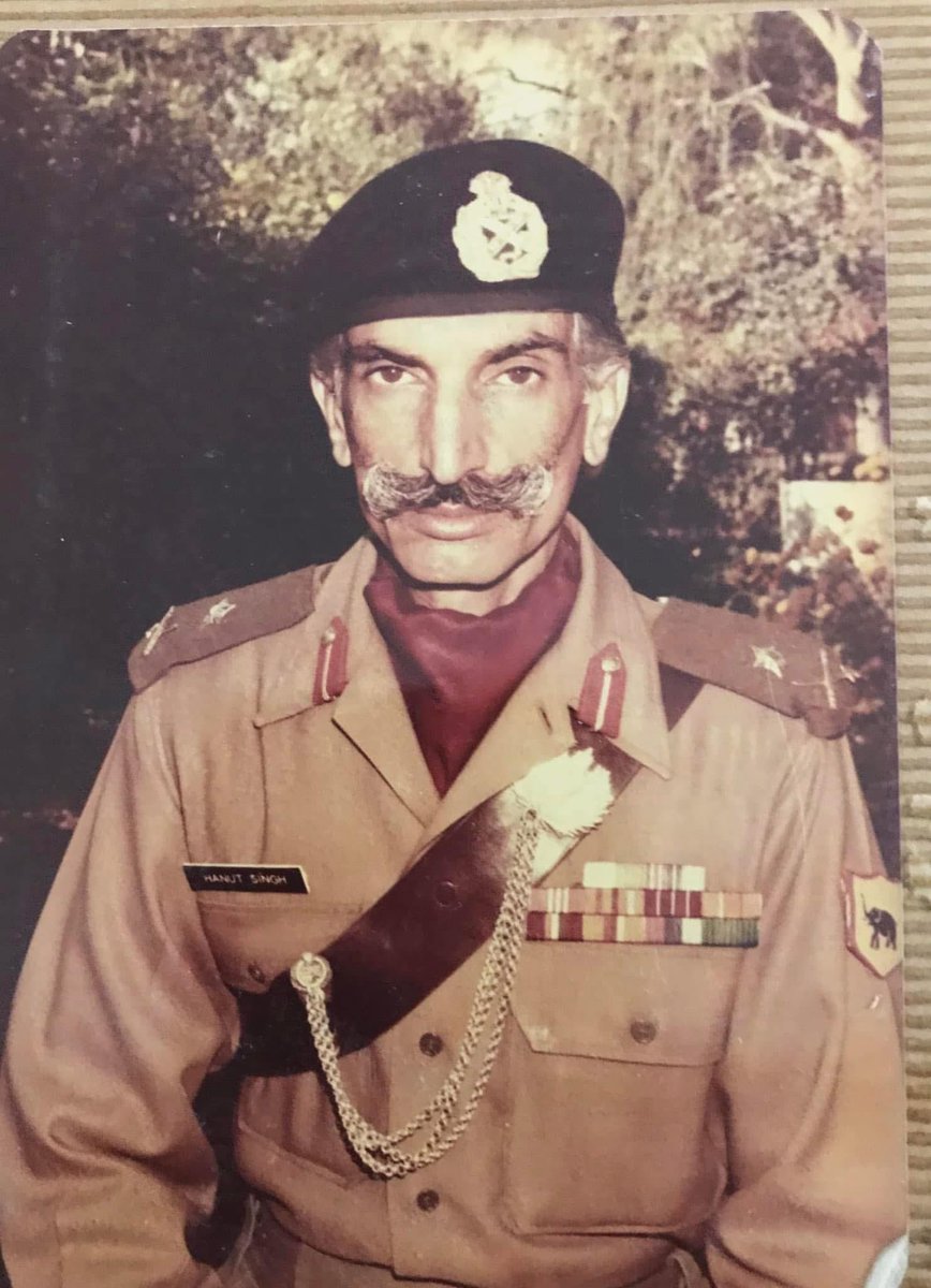 संत सूरमा भक्त ओर देशभक्त MVC जनरल हनुतसिंह-*१-पिता, चाचा ,भाई (जसवंतसिंह)सब फ़ौज में ।अपनी पलटन पूना होर्स के लिए उनका ज़बरदस्त समर्पण पहली रेजिमेंट जिसने 65 ,71 दोनों लड़ाई में परमवीर चक्र जीता युद्ध के क़िस्से किंवदंती हो गई ओर पाकिस्तानी फ़ौज ने भी कहा ये तो फ़ख़्र-ए-हिंद
