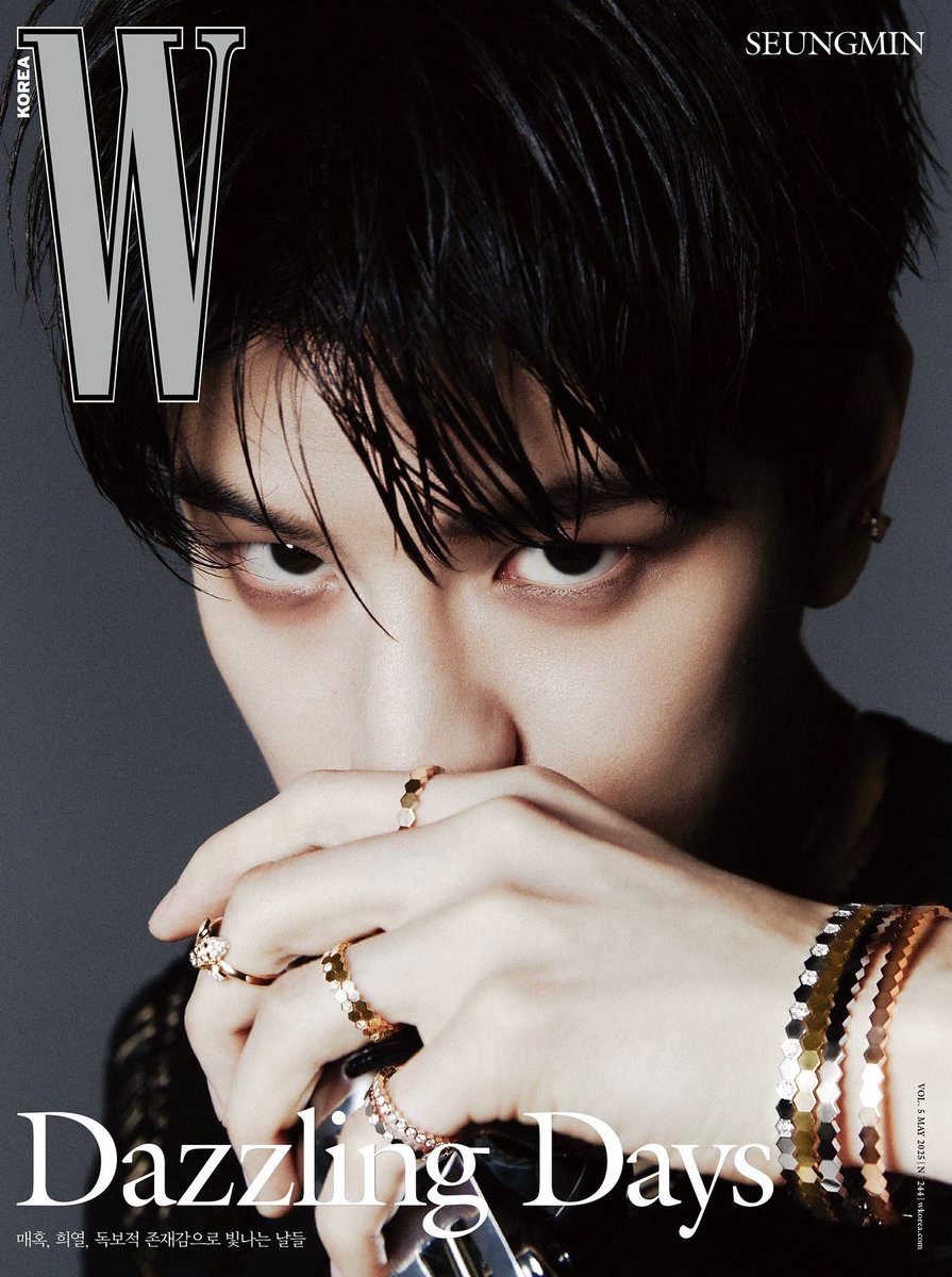 skzchartdata's tweet photo. #Seungmin will be on the cover of W Korea’s May 2025 issue for Chaumet! 

The issue is set to release on April 23rd, 2025 with 3 different covers for Seungmin.

@Stray_Kids #StrayKids #스트레이키즈 https://t.co/VEtkx551yZ