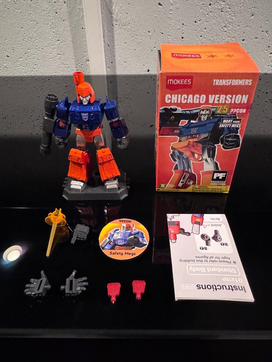 collecticon's tweet photo. Blokees Safety Megatron custom debuting at #dairycon2025

#transformers #transfotmerscustoms #megatron #blokees https://t.co/SiZ2aZZkFK