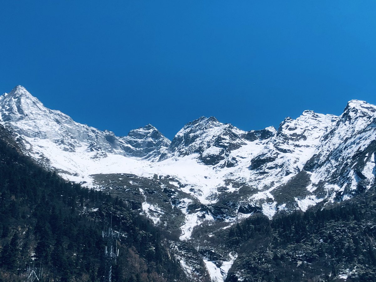 #牛背梁冰川，海拔3000+