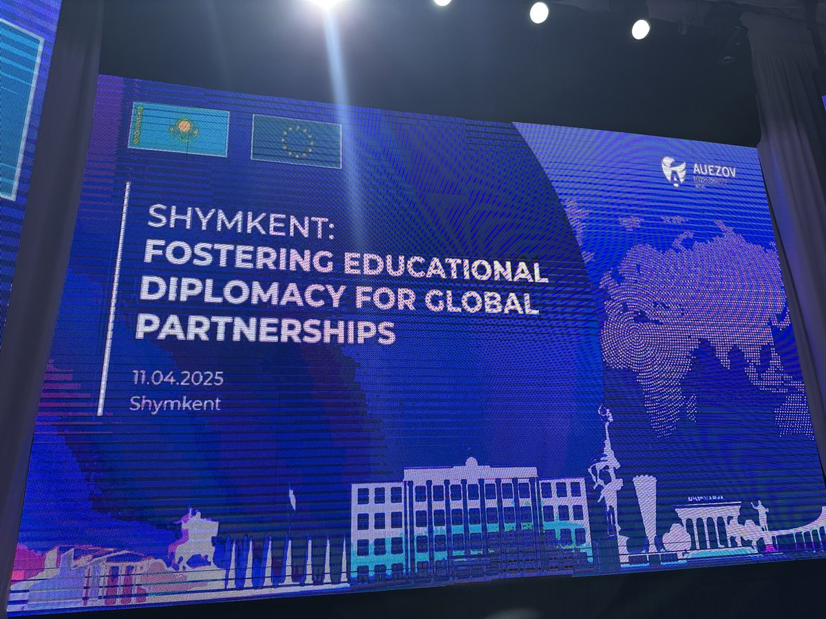 romanvassilenko's tweet image. Шымкенттік жігіт ретінде, бүгін М. Әуезов атындағы университеттегі кездесуде мұнда болу мен үшін үлкен мәртебе екендігін айттым.
Еуропалық елшілерден құрылған үлкен делегацияға жетекшілік етуге қуаныштымын.
#Шымкент