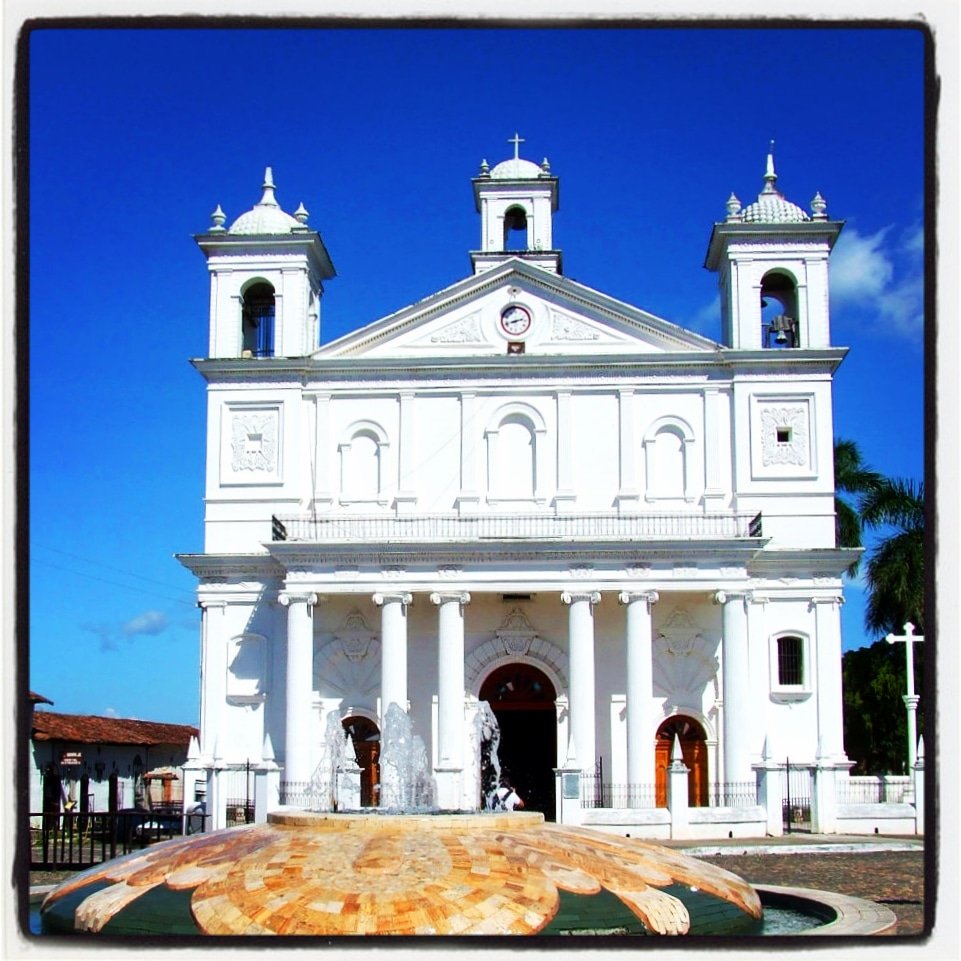 🚨 Travel Alert
#ElSalvador is one the countries I ❤️ in #CentralAmerica, but until recently one of the least visited by tourists.
It is now ranked safer than France or the UK with a Level 1 US travel advisory.
There has never been a better time to visit the land of the #pupusas!