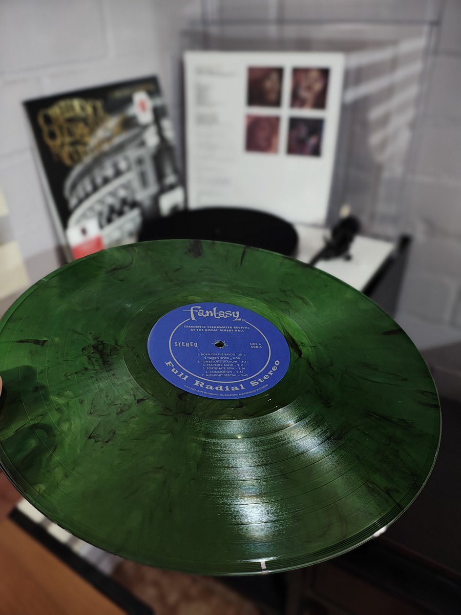 Klau_80's tweet photo. @sonarfm @alfaxis @discogs No es el más caro pero es el último que me auto regalé https://t.co/NSYD3DbCSv