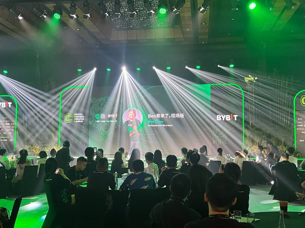 MeCo_Festival's tweet photo. 🌴It was a true privilege to be a part of #CCCC2025Bali day 1!

We are so grateful for @CCCCampus and @Bybit_ZH @Bybit_Official  giving us an incredible opportunity to participate in such a tremendous event. So much fun and unforgettable experience under Bali’s beautiful sunlight!

Love you all❣️#CCCC2025 | #CCCC2025Bali