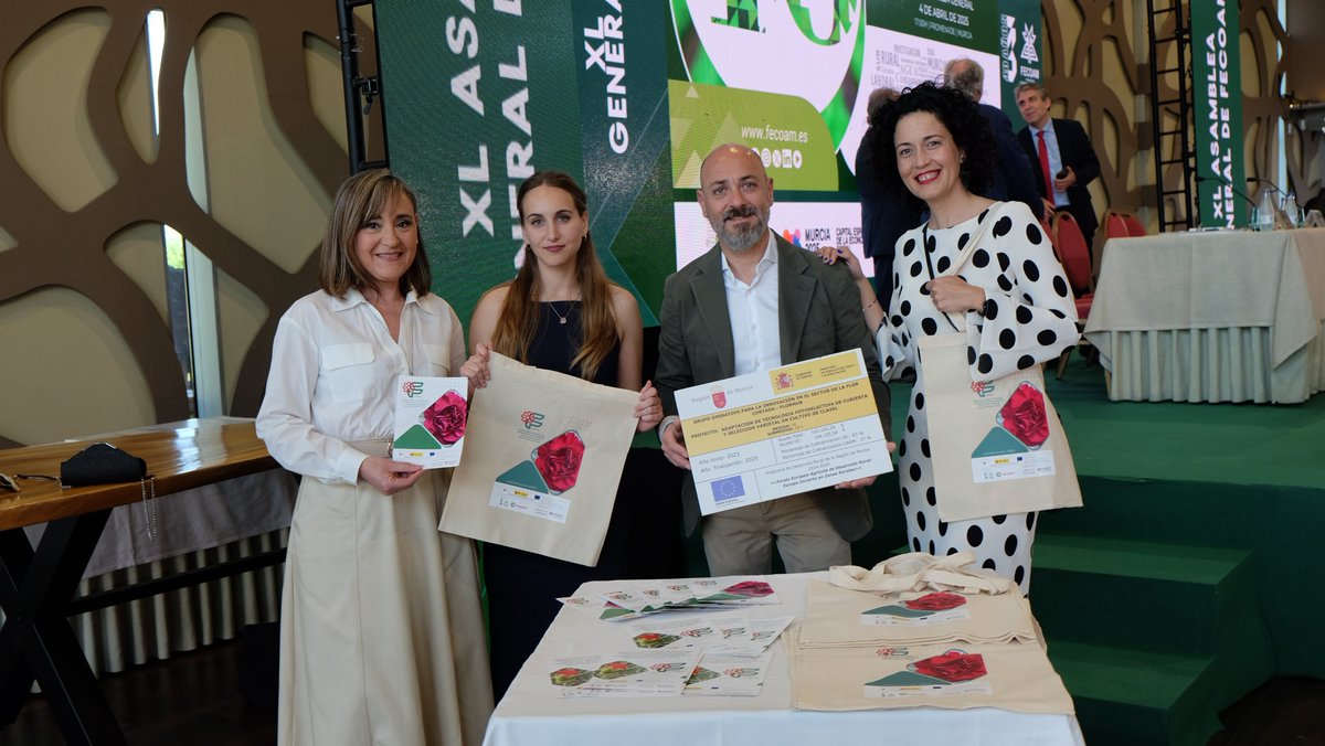Estuvimos presentes en la XL Asamblea General de Fecoam en Murcia, compartiendo avances y objetivos en su lucha contra la plaga de trips en los cultivos de clavel. 🙌

En este proyecto colaboran Fecoam, Canaraflor SCL , IMIDA  y Evergrant 🌱

#agriculturamurcia #FondosUE