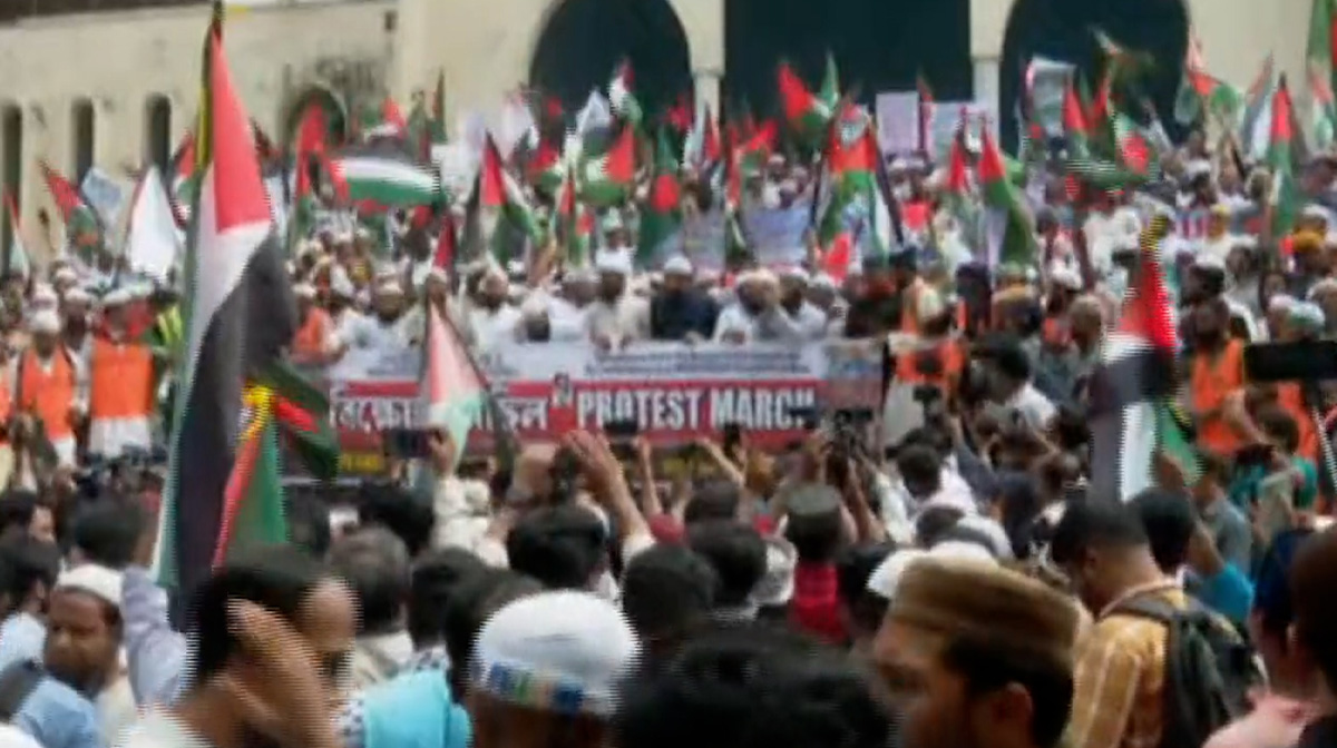 গাজায় গণহত্যার প্রতিবাদে রাজধানীতে বিক্ষোভ