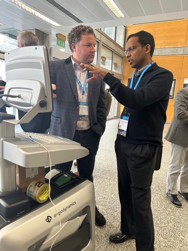 aquilanturology's tweet photo. We are enjoying a great first day at @IP_London and @FocalSociety Prostate Masterclass! It has been fantastic to meet with so many people interested in #NanoKnife. Please pop by the stand to find out more! #IPmasterclass25 #focaltherapy #prostatecancer #prostatediaease #IRE https://t.co/qQAtskWDMl