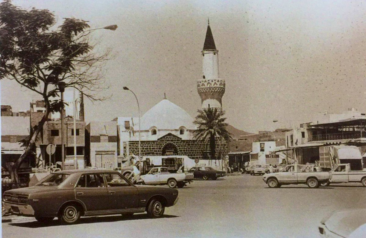 nonet911's tweet photo. هدية #يوم_الجمعة 
مسجد أبي بكر الصديق رضي الله عنه
أحد المصليات النبوية https://t.co/kfG5vHOohW