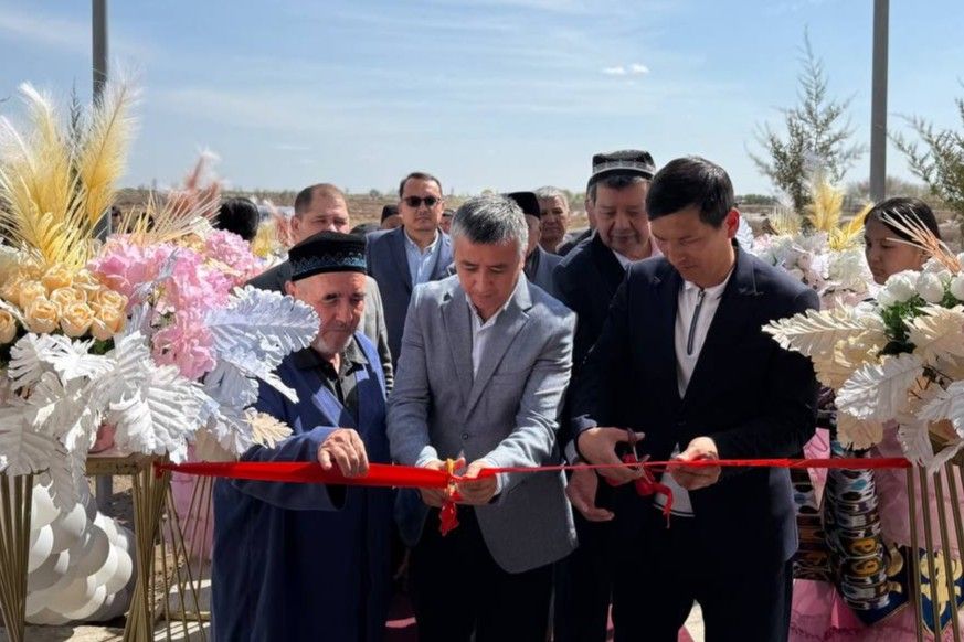 TheOPECFund's tweet photo. Partnerships in action for rural development in #Karakalpakstan: New facilities - a modern preschool in Shimom mahalla and a multifunctional community service center in Abay mahalla - have been officially inaugurated in #Beruni district. 🇺🇿 

The #preschool can accommodate 90 children and is fully equipped to provide a safe, comfortable learning environment for early childhood #development. 🎓 

➡️ The new community center offers a range of services across its three floors, including training classrooms, coworking spaces, IT and wellness facilities, barber salons, a bakery and retail shops - supporting both livelihoods and local development.

These milestones are part of the Sustainable Rural Development project, implemented by the @minecofinuz with support from @isdb_group and the #OPECFund.

Developed through inclusive community consultations, this project shows how participatory development leads to tangible and lasting impact. 🤝 

Photos: @UNDP_Uzbekistan