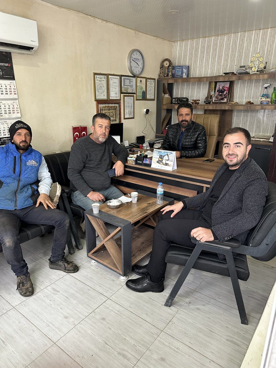 Bugün attığımız adımlar, yarın güçlü ve huzurlu bir Araban’ı inşa edecek.Muhittin Demir ve Mehmet Demir (Çilo dayı)  (Demirler ticaret)  ziyaretimiz hoşsohbetleri için teşekkür ediyorum.