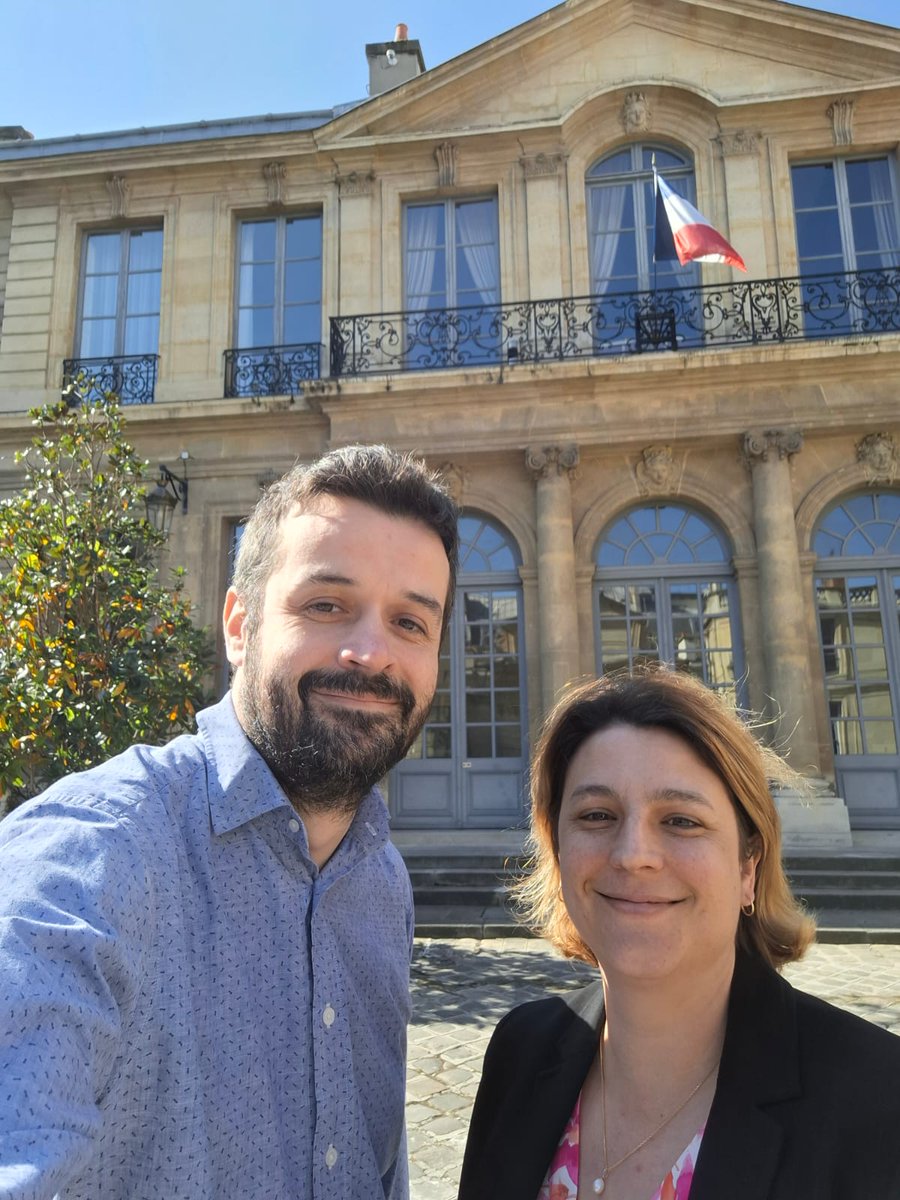 🔹 Rendez-vous ministériel 🔹

Ce jour, le Syndicat UNIPA, représentée par Emmanuel Hardy et Lise Mantisi, a rencontré Gaëlle Feukeu, conseillère ministérielle en charge de la fonction publique auprès du ministre Laurent Marcangeli.

👉 Un échange constructif qui a permis