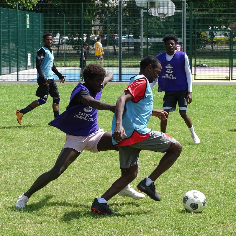 SouthamptonFC's tweet photo. Football sessions for refugees ⚽️
Iftars at St Mary's Stadium 🏟️

As supporters of #NoRoomForRacism, we're shining a light on the work of @SFC_Foundation 😇