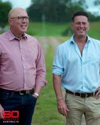 CaraMia200's tweet photo. @IxatDnats @AlboMP #DuttonPropertyDeveloper surrounded with media cheerleaders, who flattered his brittle ego! We saw him lash genuine journos, accusing them of ulterior motives-so unused to scrutiny was he! He shut media out of nuke meetings w/target towns. Now,the bully wilts under light. #auspol https://t.co/GB4nkNNQue