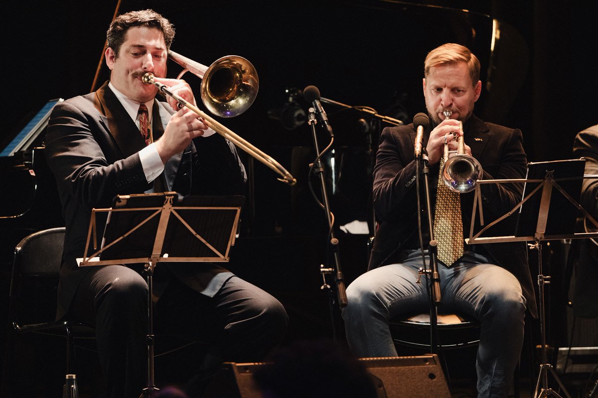 Sevilla Swing Festival (@sevillaswing) on Twitter photo 🕺Aquí verás algunos momentos destacados del domingo: concierto de Swing Rascals y baile social en el Teatro Alameda. <a href="/juanluismorilla/">Juan Luis Morilla</a> + fotos: en nuestro Facebook: facebook.com/media/set?vani… 🕺Aquí verás algunos momentos destacados del domingo: concierto de Swing Rascals y baile social en el Teatro Alameda. <a href="/juanluismorilla/">Juan Luis Morilla</a> + fotos: en nuestro Facebook: facebook.com/media/set?vani…