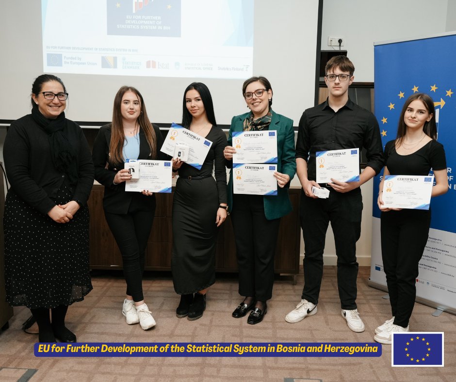 eubih's tweet photo. 10 teams from across BiH used statistics to tell powerful stories about life in their country 🎥📊.
Congrats to the winners from #Busovača, #Trebinje & #Kiseljak!
The EU continues to invest in 🇧🇦 youth and their ability to drive change. https://t.co/tjCaZU5qqS