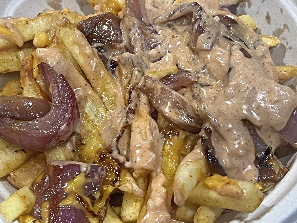 Robotvirgin's tweet photo. Special Fries at Next Level Burger, a PDX Vegan Burger Restaurant; Fries with Organic Grilled Onions, Melted Cheese & House-Made Sauce!
.
.
.
.
.
#fries #frenchfries #organic #organicvegan #vegan #veganfood #plantbased #veganism #veganfortheanimals #vegancheese #nextlevelburger https://t.co/RpIsZW1wkT