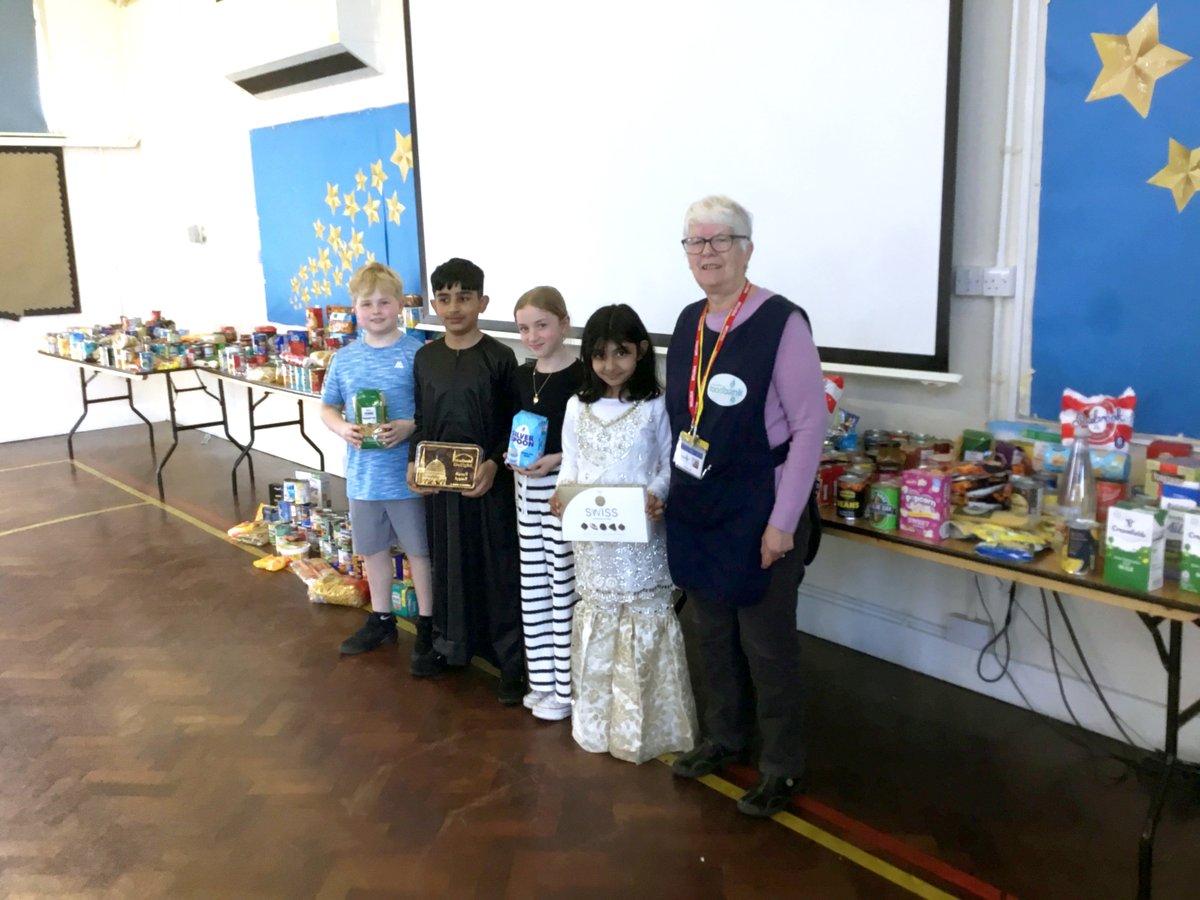On Fri 4th April, <a href="/BamfordAcademy/">Bamford Academy</a> held a ‘Day of Giving’ during #Lent &amp; #Ramadan. Pupils wore their own clothes - including amazing Eid outfits - in exchange for food donations to Rochdale Foodbank. Huge thanks to those families for their kindness &amp; generosity!