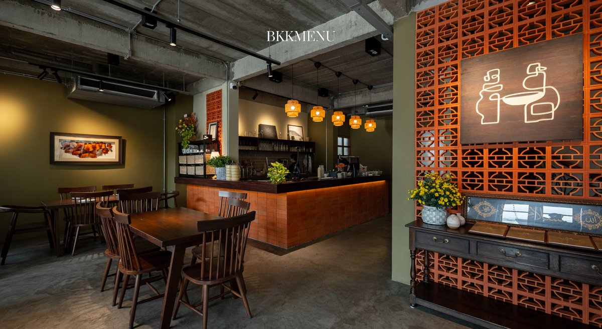 bkkmenu's tweet image. #TOPLIST ครั้งนี้ ขอต้อนรับวันหยุดยาวเทศกาลสงกรานต์ ด้วยการเฟ้นหาความอร่อยที่มาพร้อมกับรสชาติไทย ๆ สไตล์ Home Cook ใครกำลังมองหาร้านอาหารไทยละมุนใจ เหมือนได้รับประทานกับข้าวบ้าน รีบจูงมือคนที่รักหรือชวนครอบครัวไปปักหมุดฉลองความสุขบนโต๊ะอาหารกันด่วน ๆ !