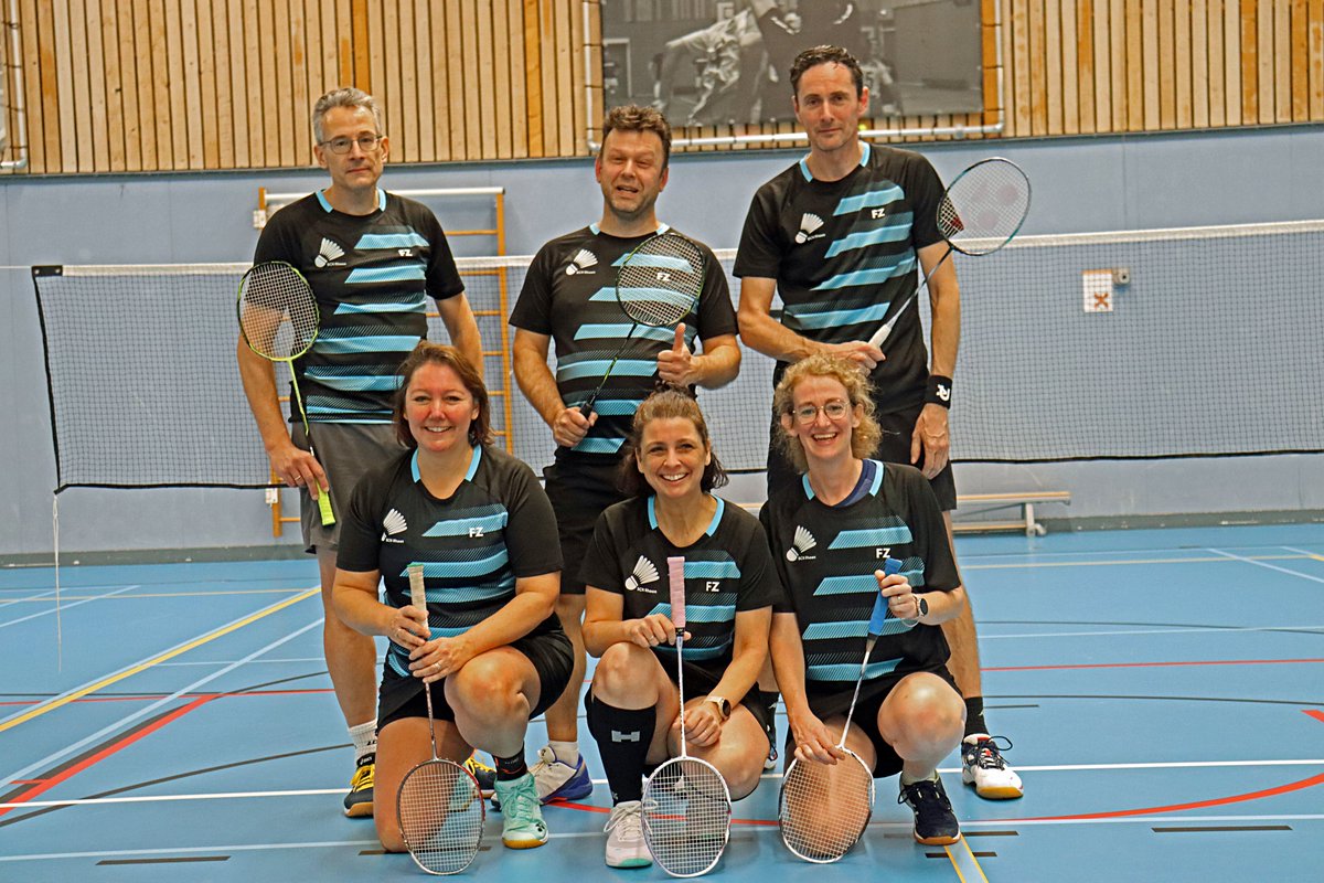 BCNRhoon's tweet photo. 🏆BCN Rhoon 2 is kampioen! 📷Het is gelukt: BCN Rhoon 2 is kampioen geworden in de Hoeksche Waard Competitie! .... https://t.co/OqpGs5zBLI… 

#badminton #rhoon #poortugaal #albrandswaard #gezellig #sportief #shuttle #racket #sporthalrhoon https://t.co/t2AaQo9rKt
