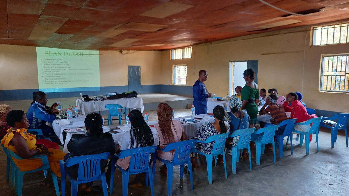 hovuca1's tweet photo. Very interesting and Interactive session between the #AGYW and District Medical Officer of the the Tonga district 🤩🤩🤩 https://t.co/pivYU5aDOL