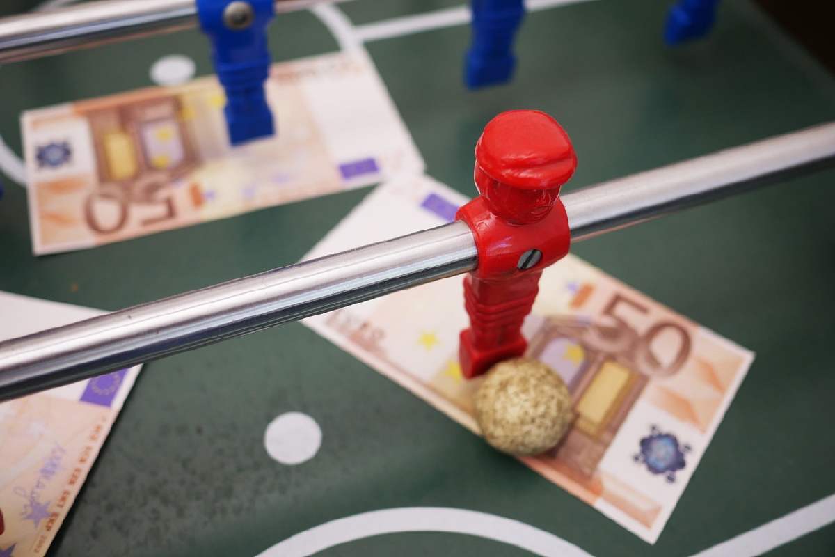 🇮🇹🔍⚽️ La #SerieAEnilive trema ancora per le #scommesse: la Procura di Milano ha aperto un'inchiesta che vede tra gli indagati 1⃣2⃣ calciatori che militano o hanno militato nel nostro campionato ⚽️🔍🇮🇹