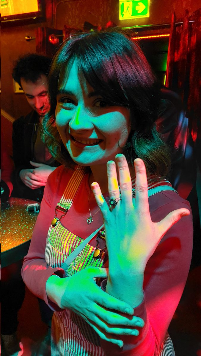 NickAlfordUK's tweet image. The (Clapham) Grand of Fear!
Amazing @gallycab last night! Great performers, an appearance from K9 themselves and Amber got to wear some of Sarah Jane/Elisabeth Sladen's ACTUAL jewellery 🤯