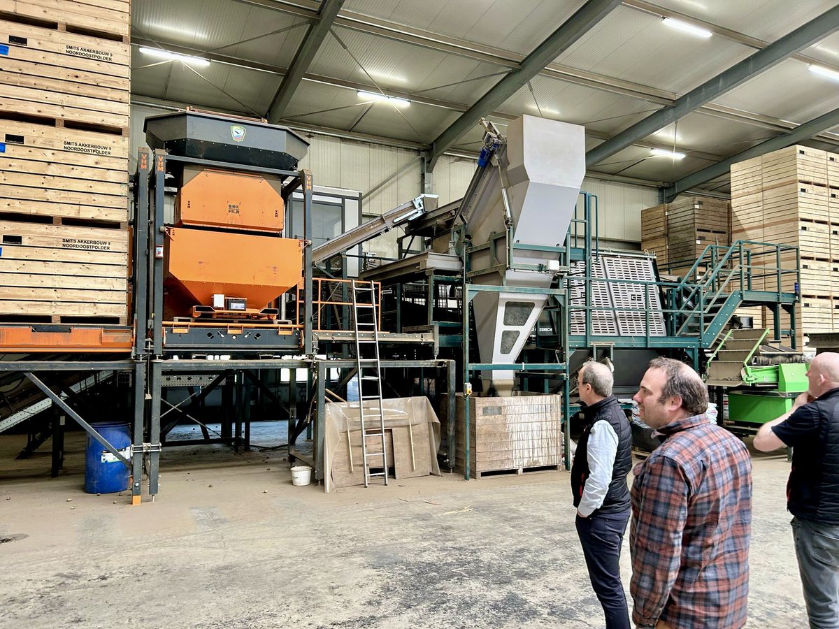 A great week of training for the #TeamTong sales team with <a href="/VHMMACHINERY/">VHM Machinery</a> &amp; Verbruggen 🙌🏼

Brushing-up on the advanced capabilities of fully-automated bag &amp; box handling &amp; palletising👌🏻

As UK distributor, we're armed with the benefits of integrating these intelligent systems 🇬🇧💪🏼